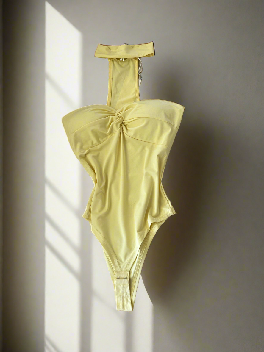 Strapless padded body top