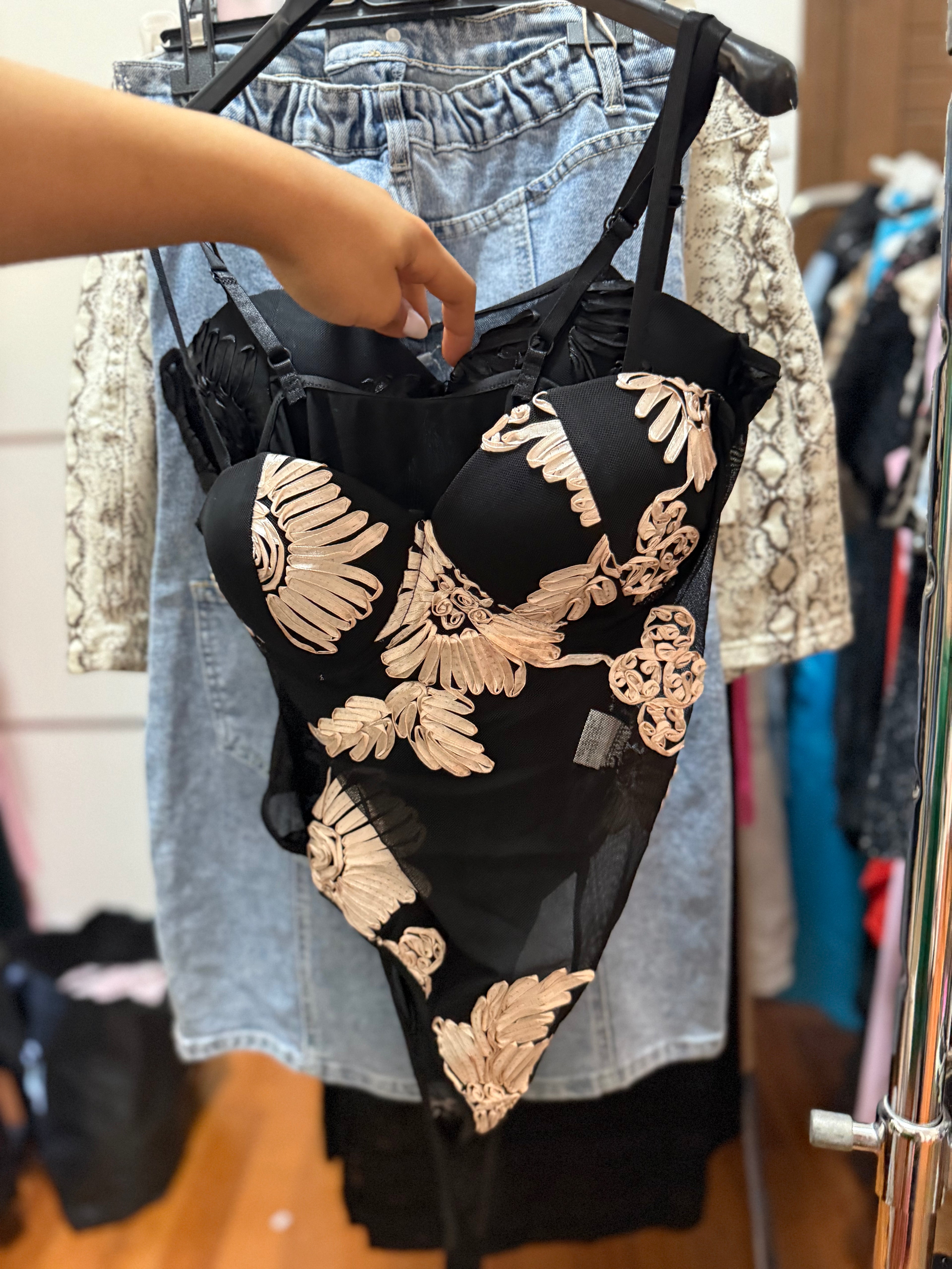 bodyttop